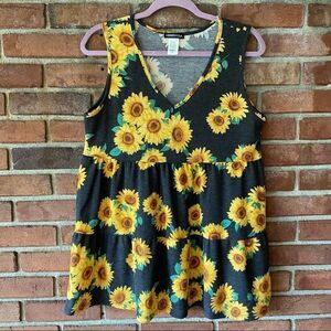 𝅺Sunflower Waffle Knit V-Neck Tiered Tank Top Medium